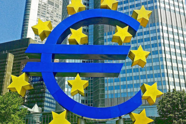 Steuergelder Euro Zeichen